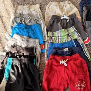 21 shorts size 3T.